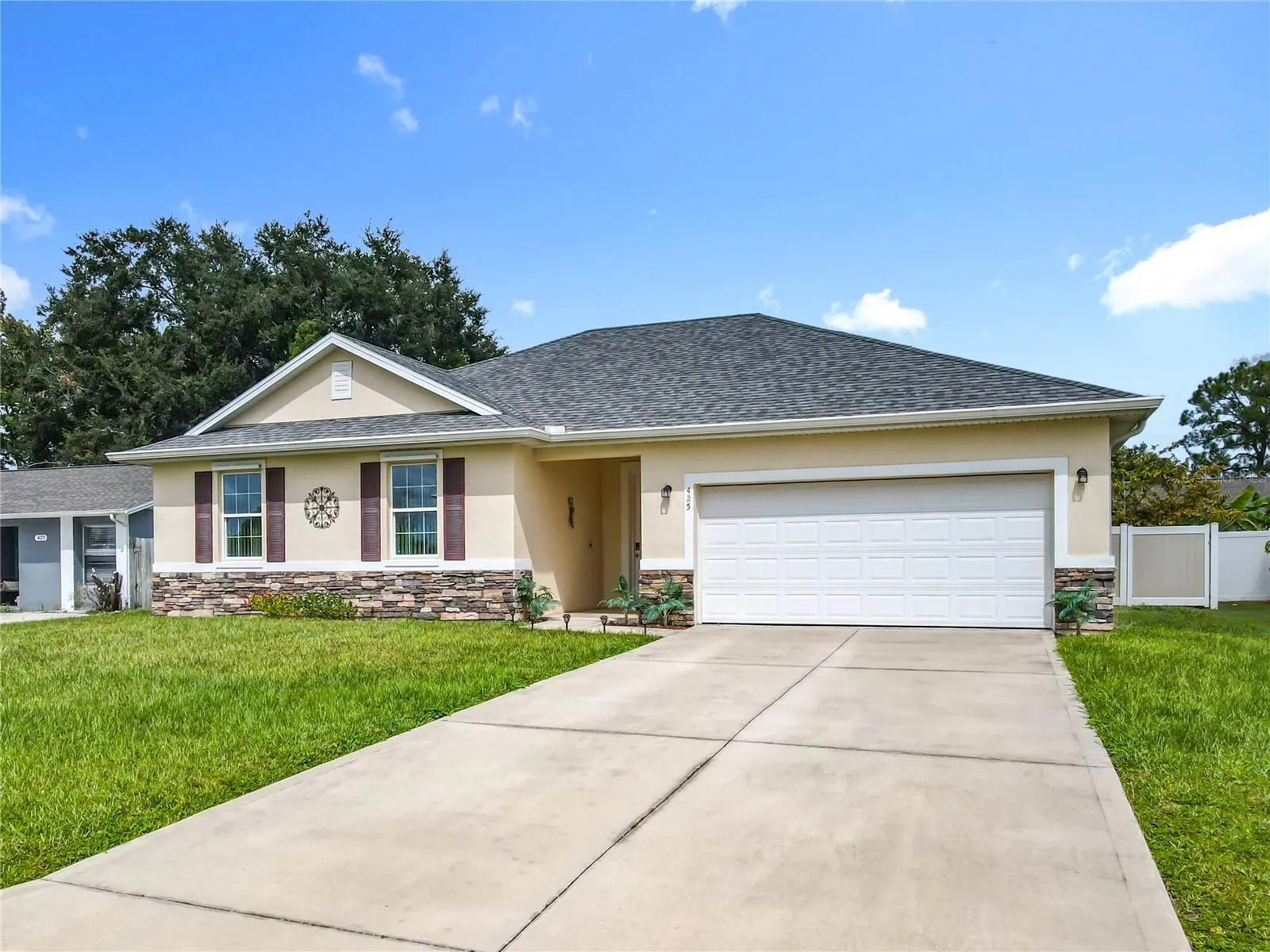 425 SPIKE CT