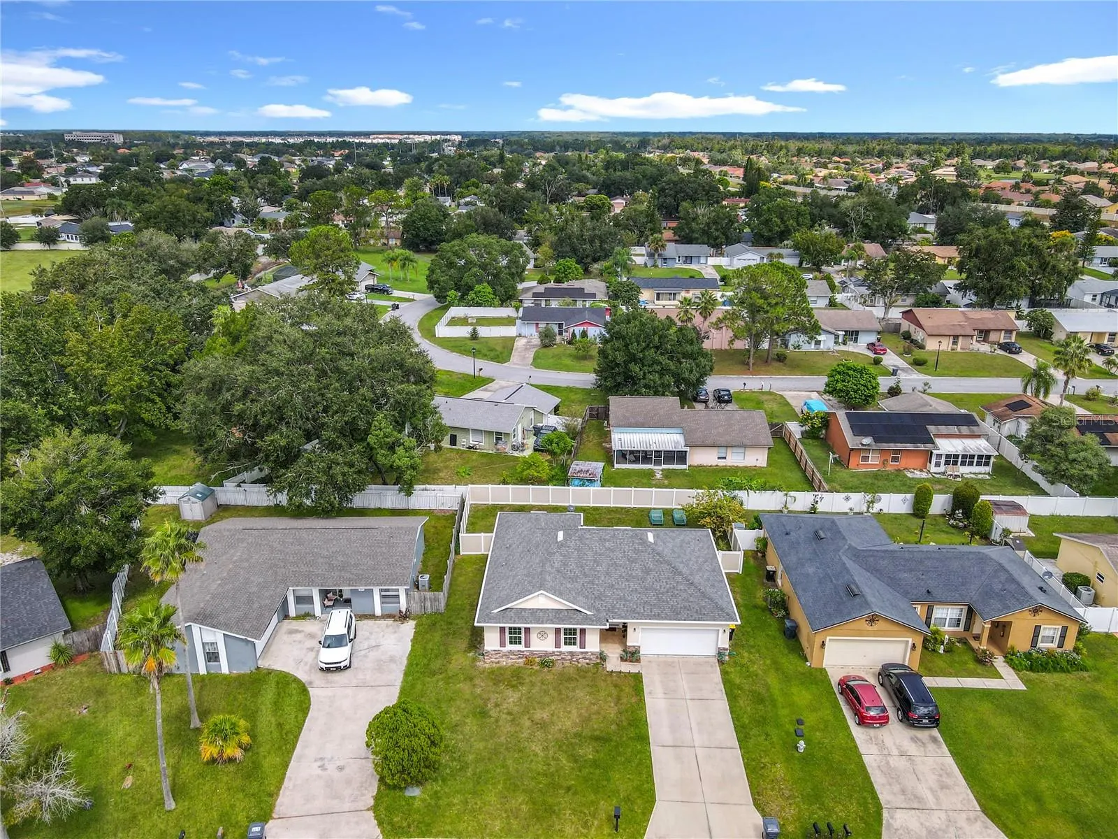 425 SPIKE CT