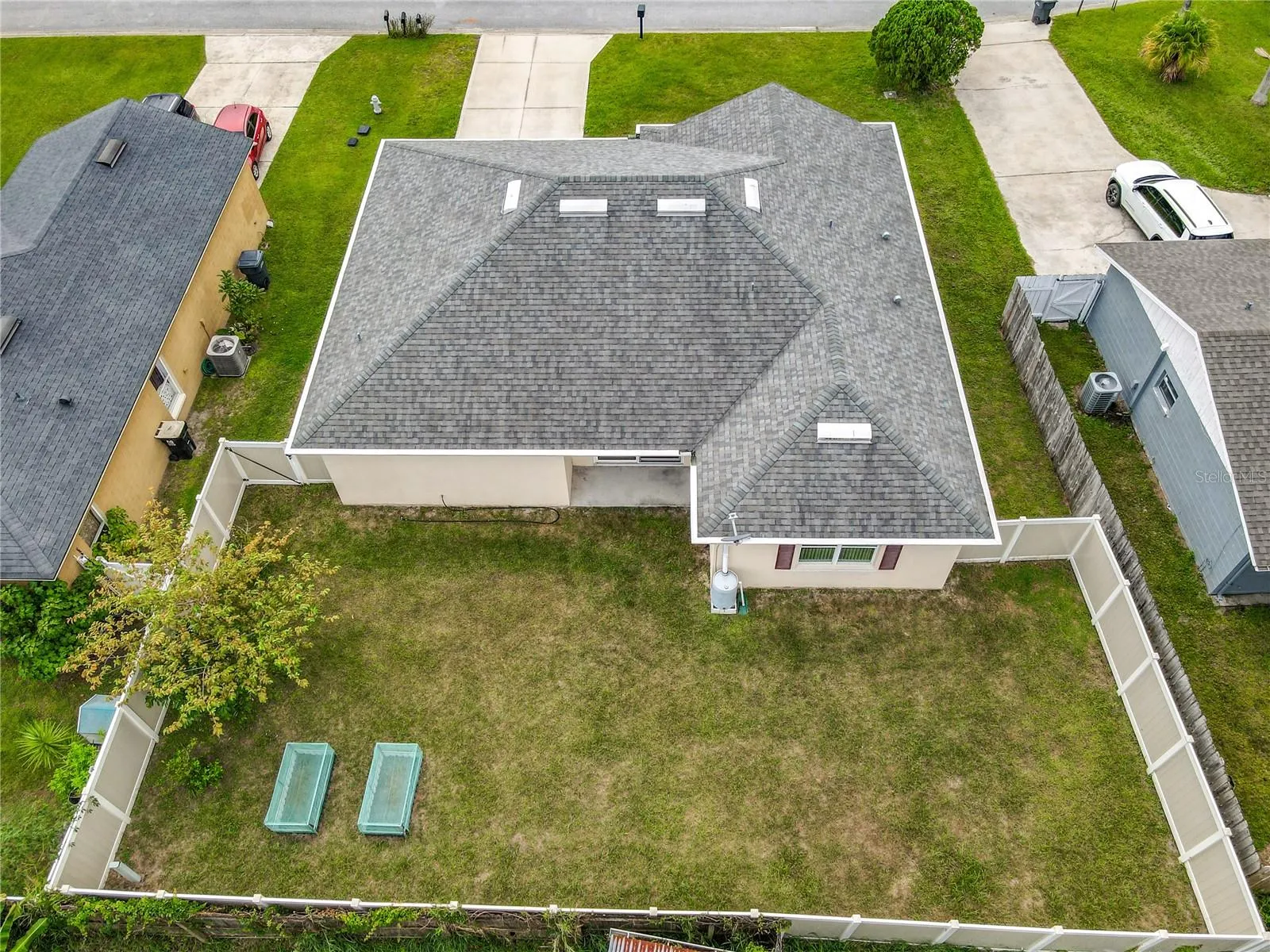 425 SPIKE CT