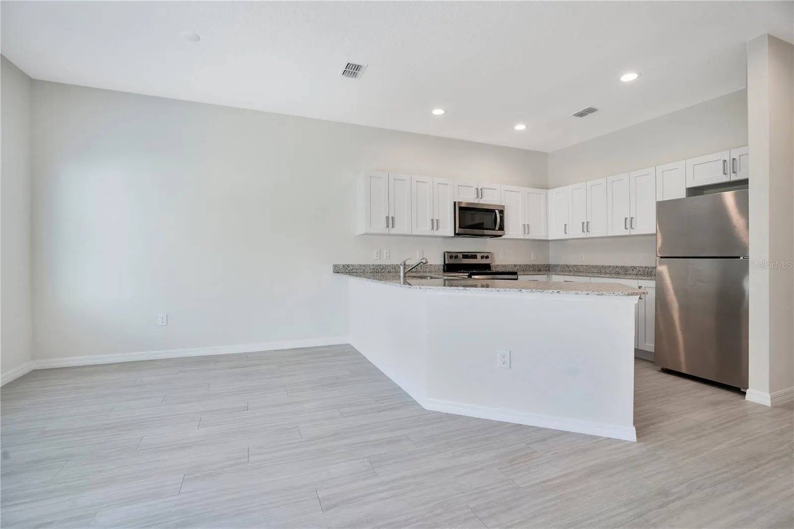 2035 CLAUDIA LN #2035, #2035