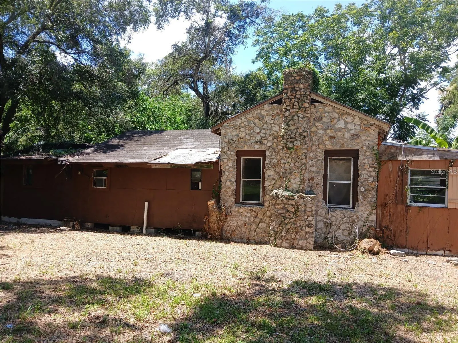 2331 WESTSIDE DR