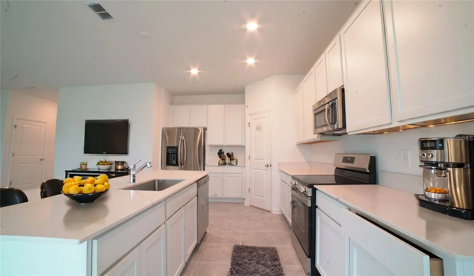 2306 AMORIE DR