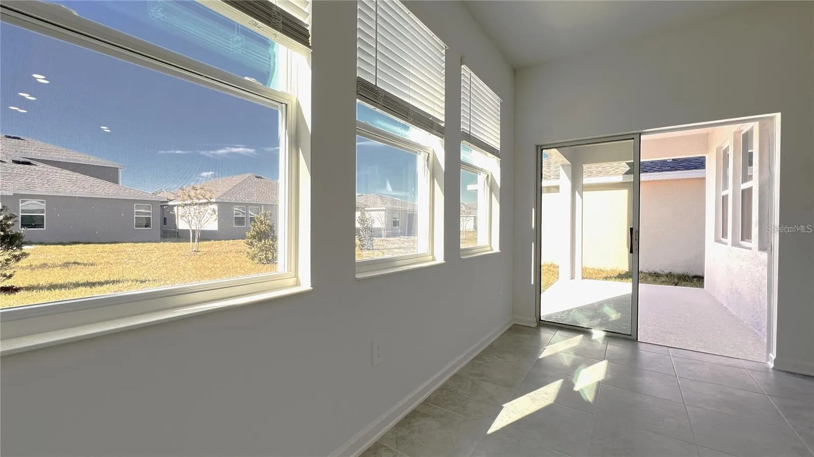 2306 AMORIE DR