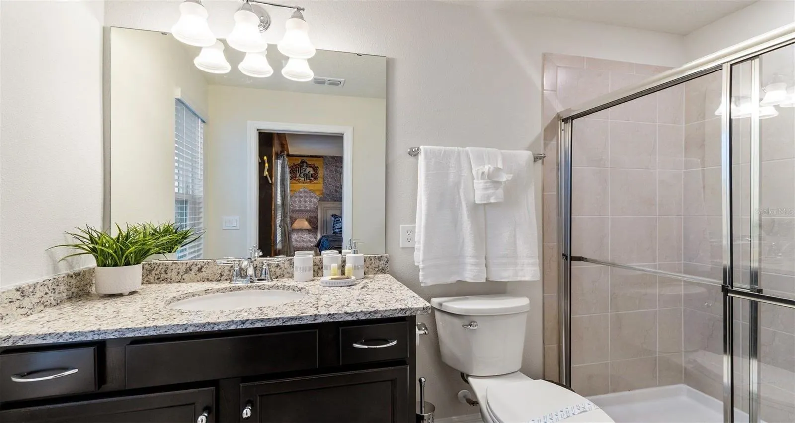 2303 LELANI CIR