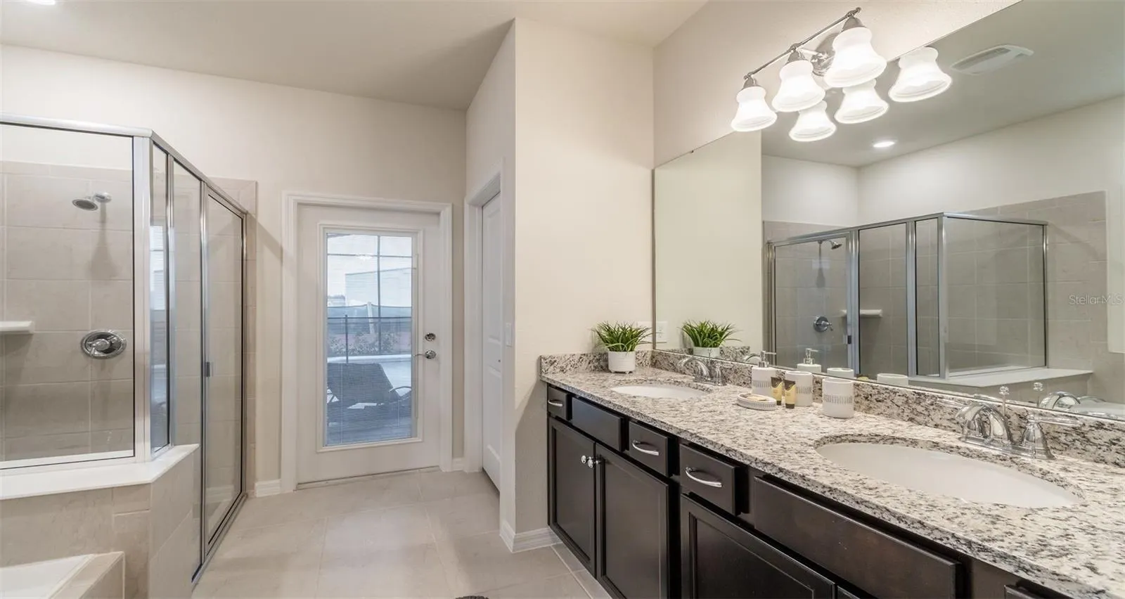2303 LELANI CIR