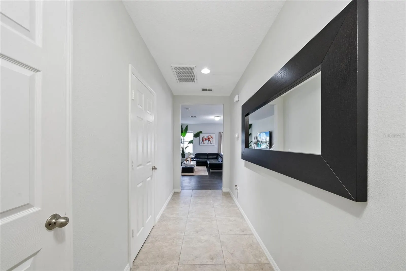 2817 MONTICELLO WAY