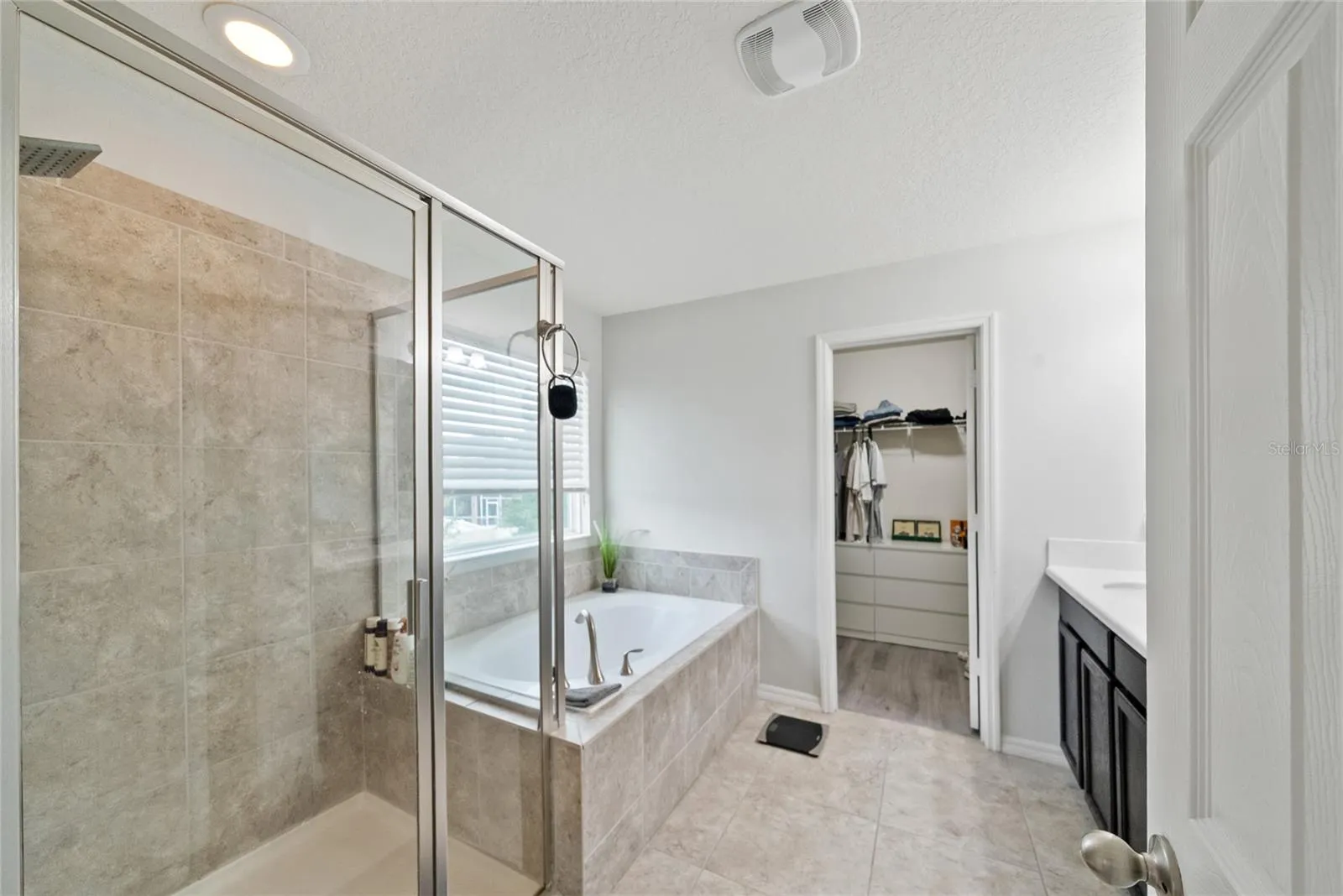 2817 MONTICELLO WAY
