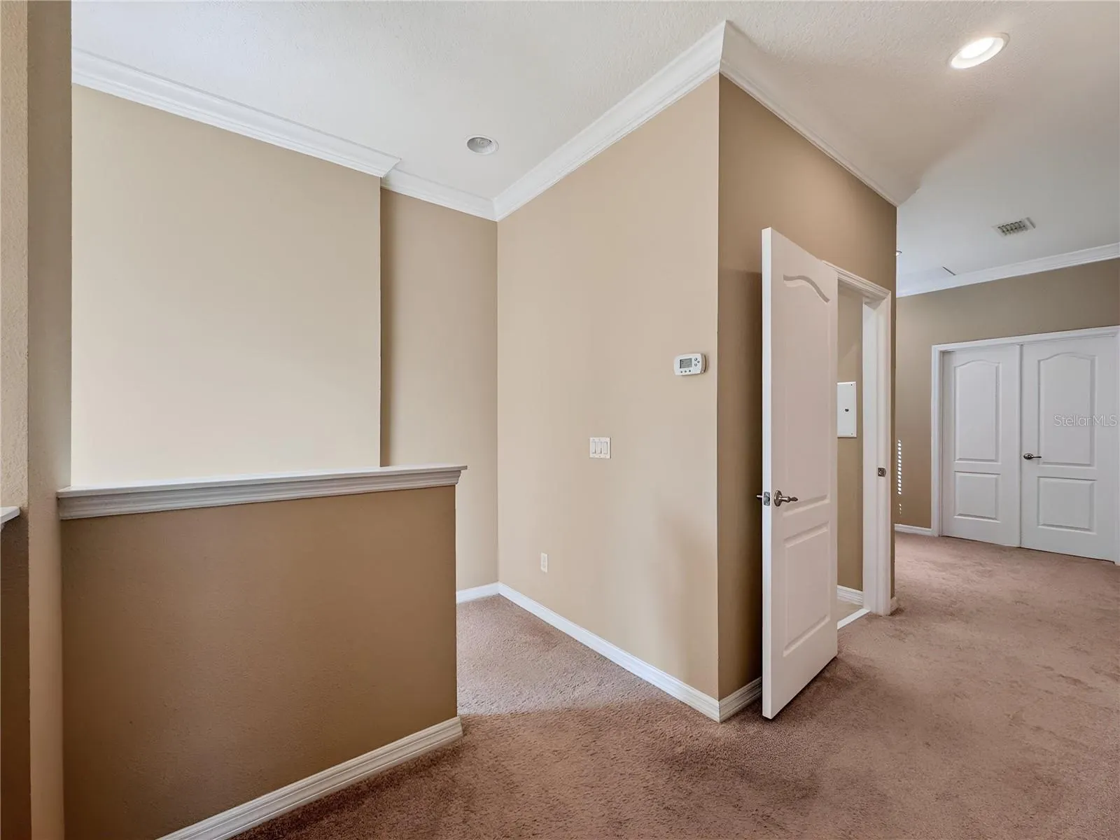 5518 THOMAS SQUARE DR