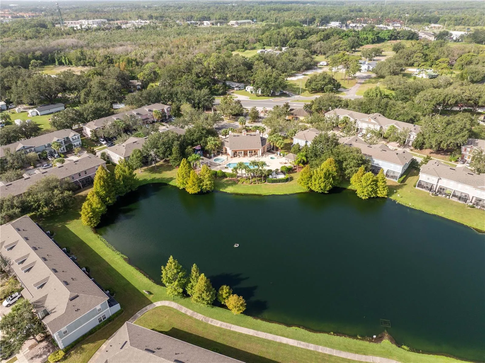 2433 CARAVELLE CIR