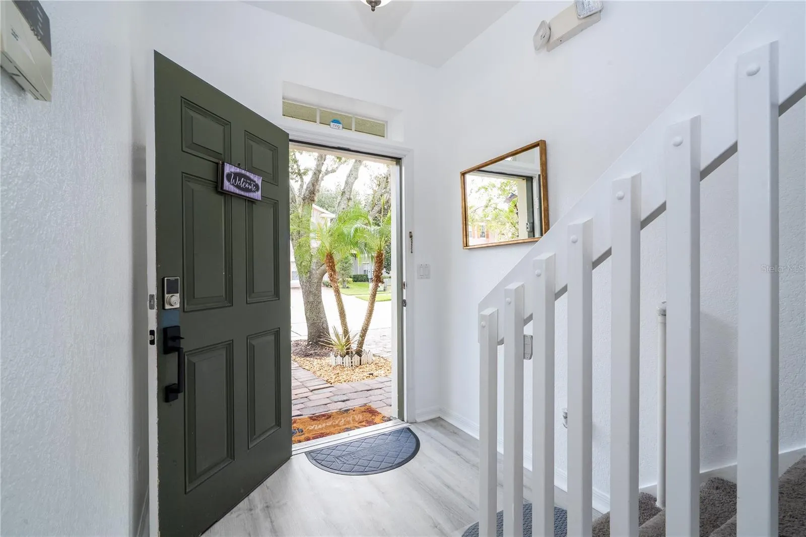2433 CARAVELLE CIR