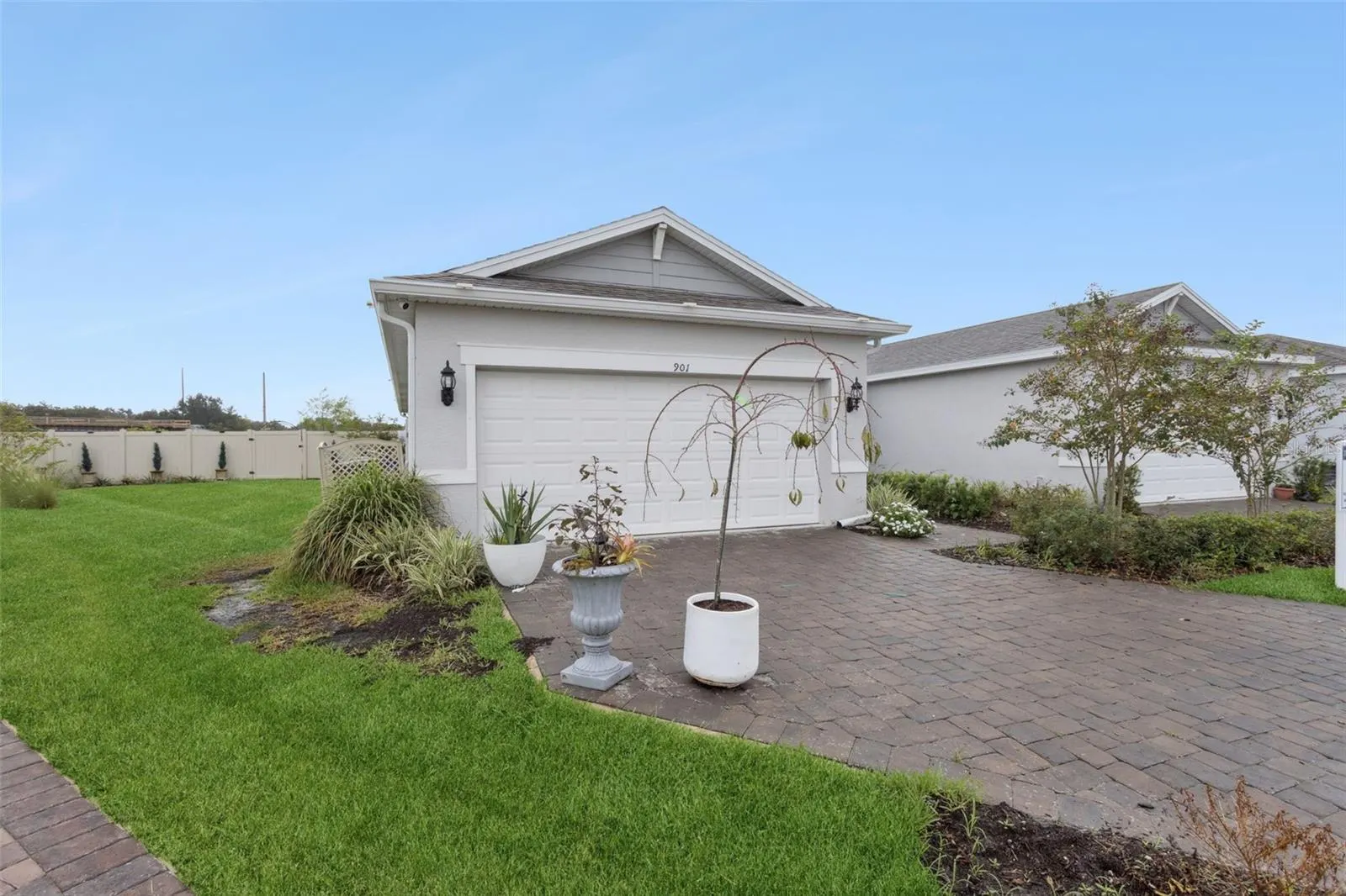1901 SPRING SHOWER CIR