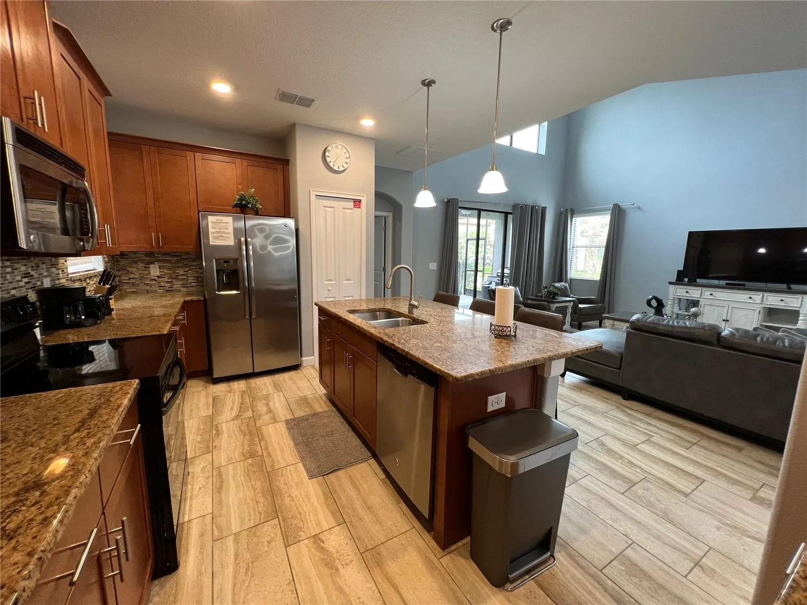 5439 SOLTERRA CIR