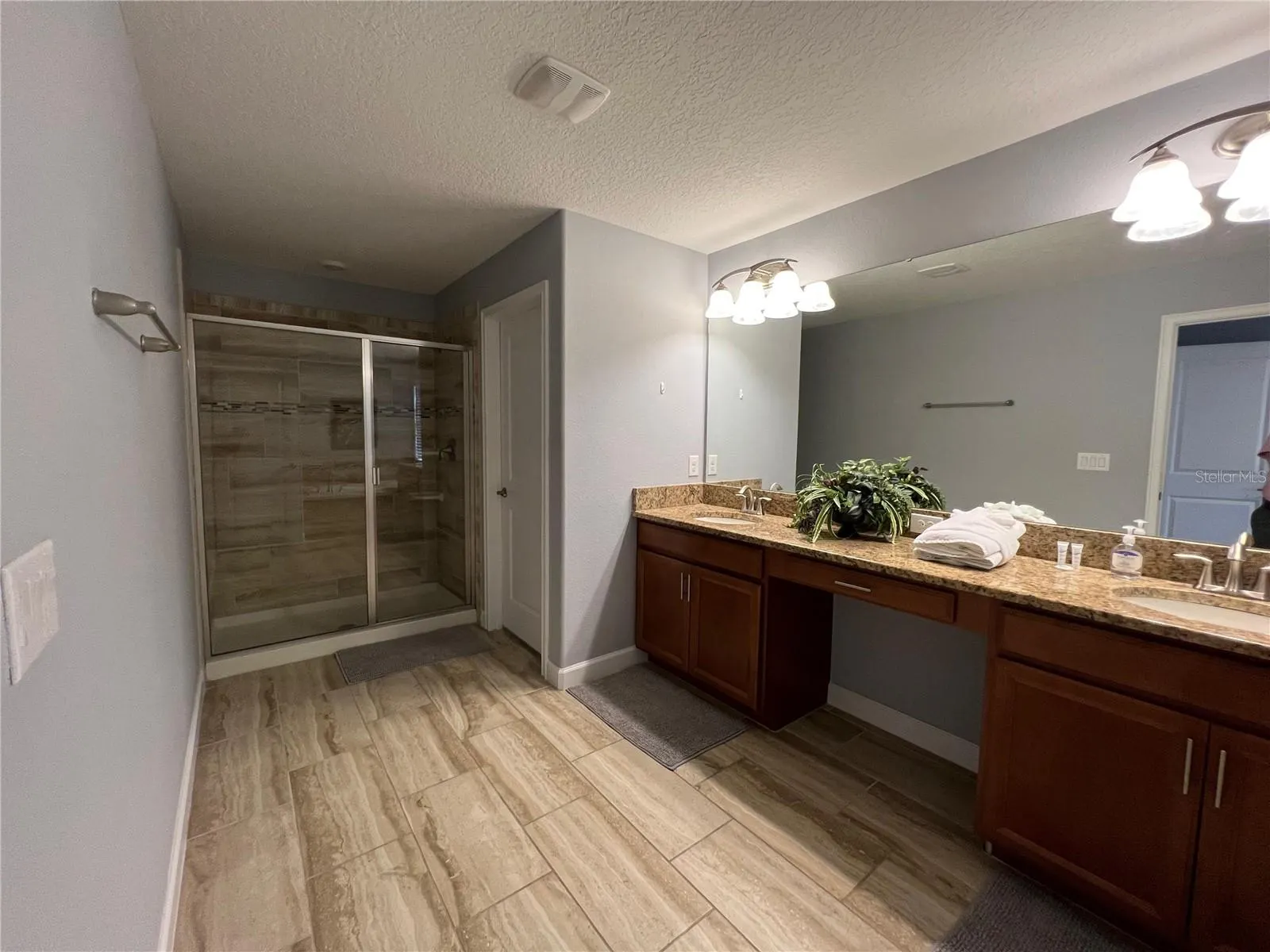5439 SOLTERRA CIR