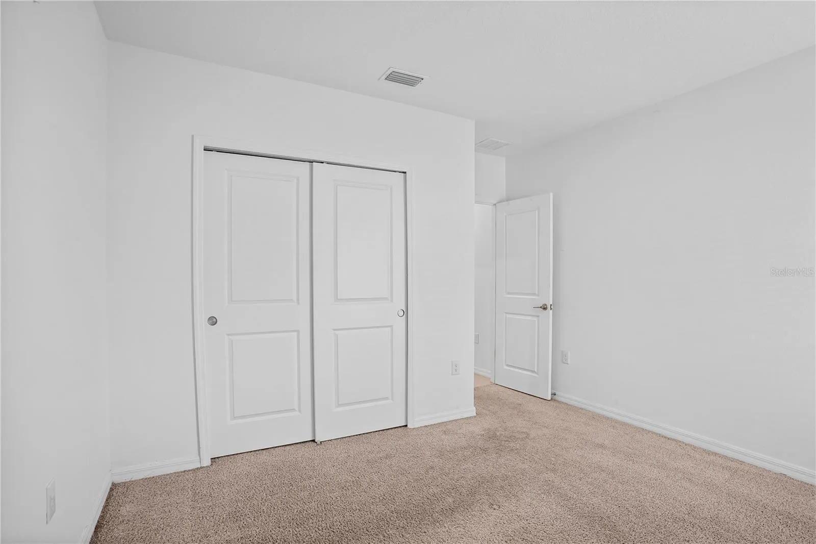 221 AQUAMARINE LN