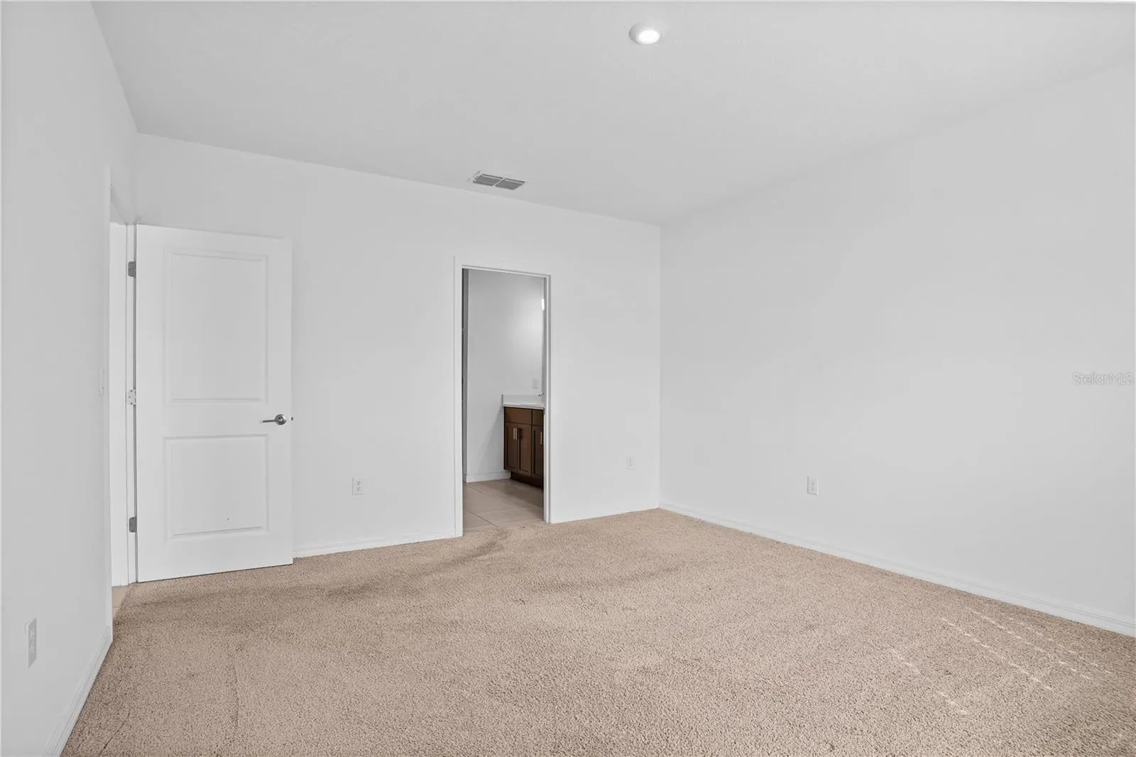 221 AQUAMARINE LN