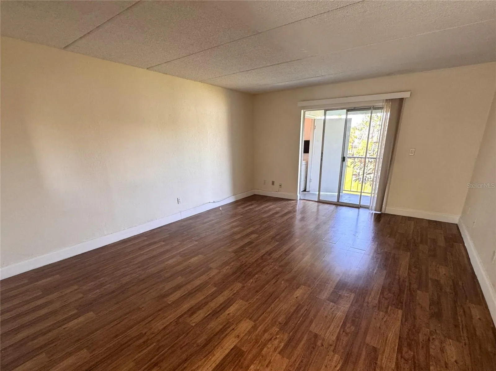 2850 SOMERSET PARK DR #201, #201