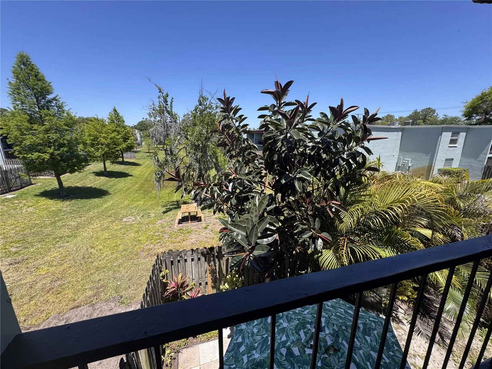 2850 SOMERSET PARK DR #201, #201