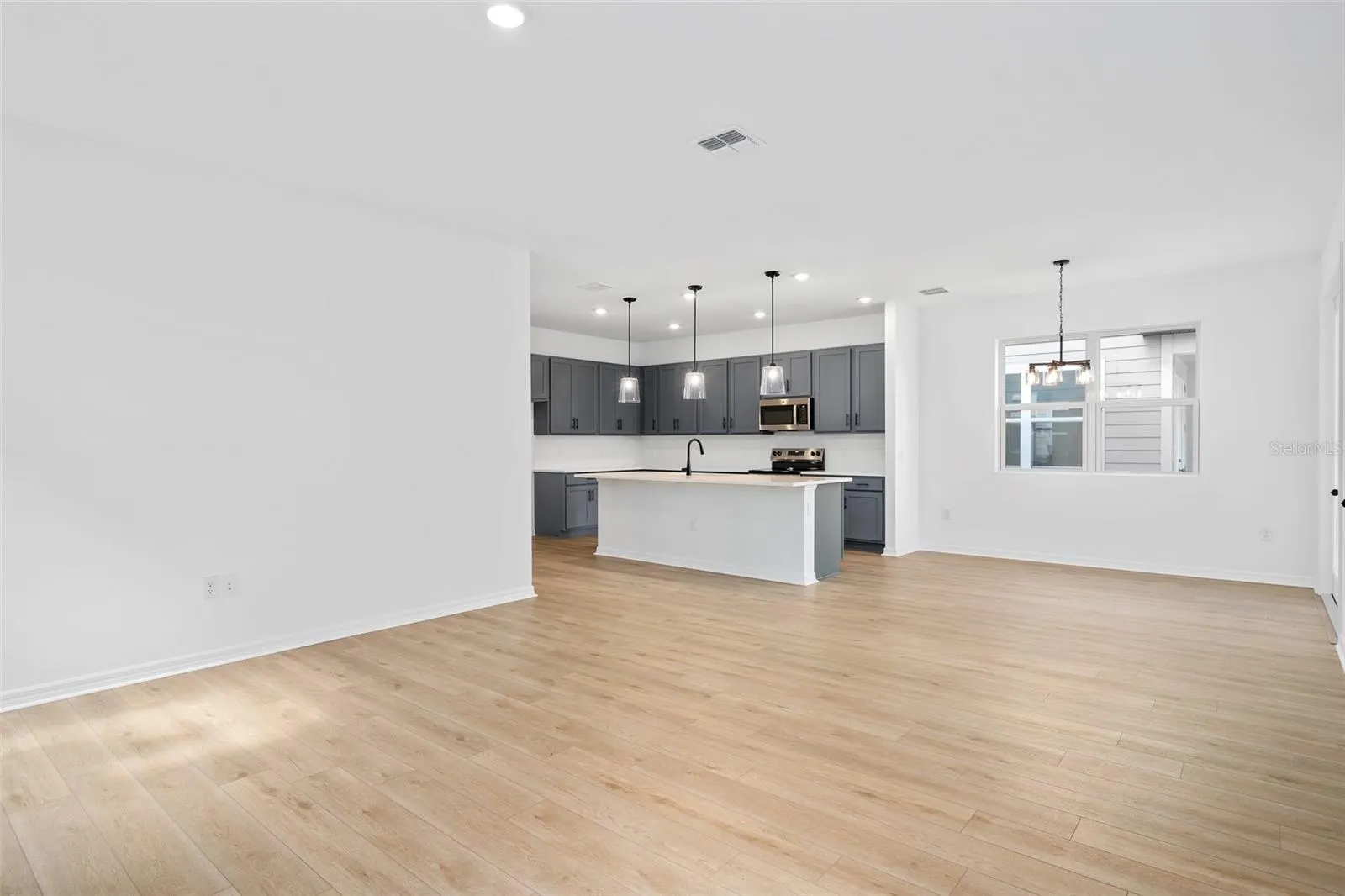 2359 ZUNI RD