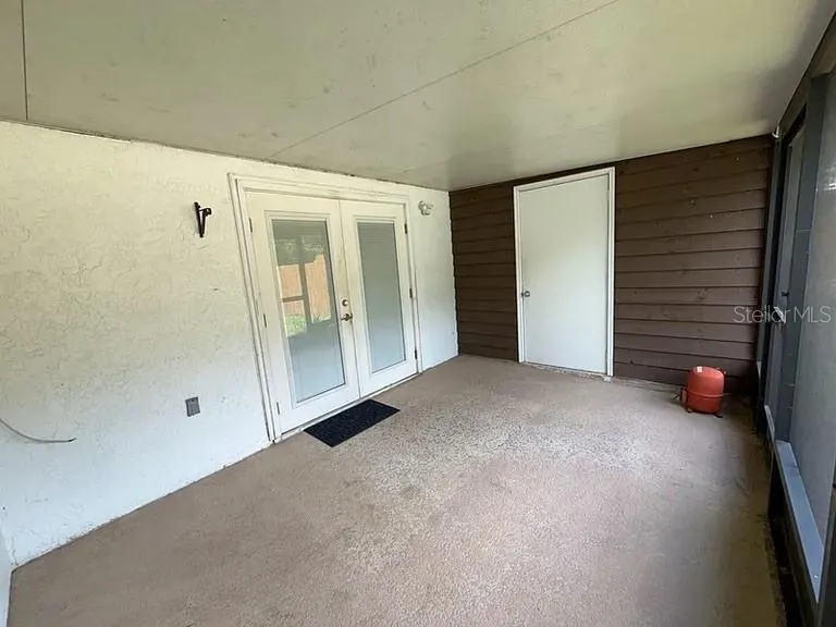 9443 LAKE LOTTA CIR