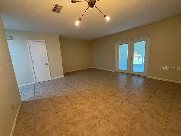 9443 LAKE LOTTA CIR