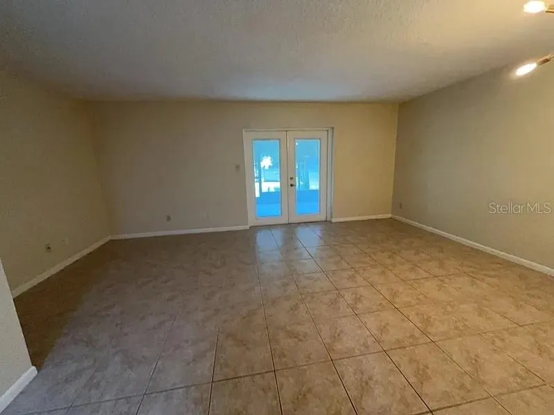 9443 LAKE LOTTA CIR