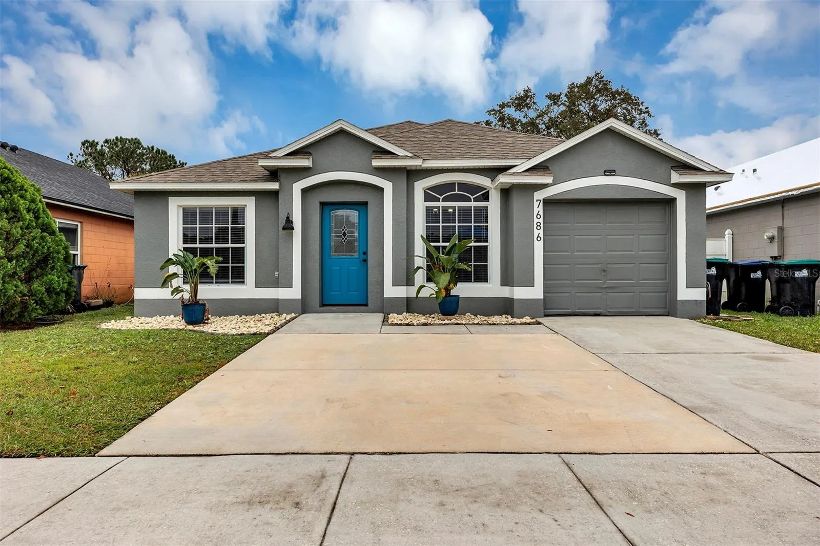 7686 PINE FORK DR