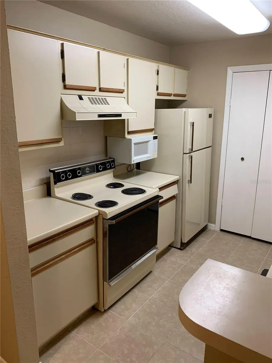 4350 PERKINSHIRE LN #104, #104
