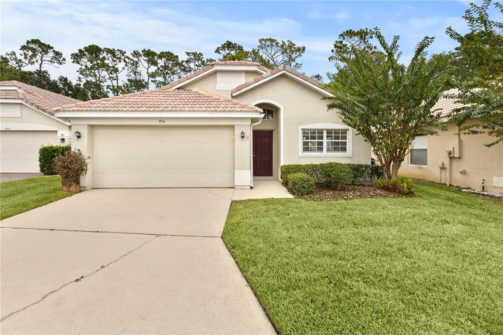 934 TORREY PINE DR