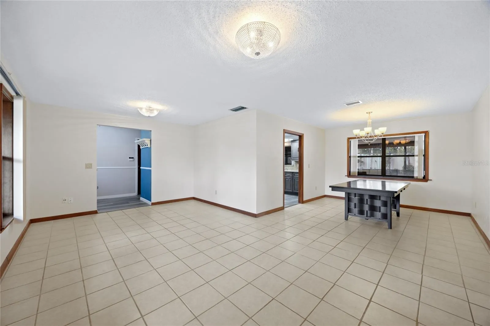 1351 BATON DR