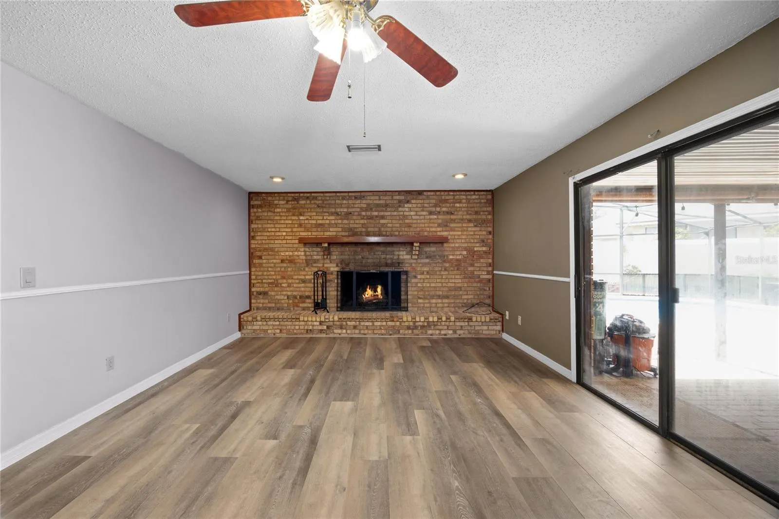 1351 BATON DR
