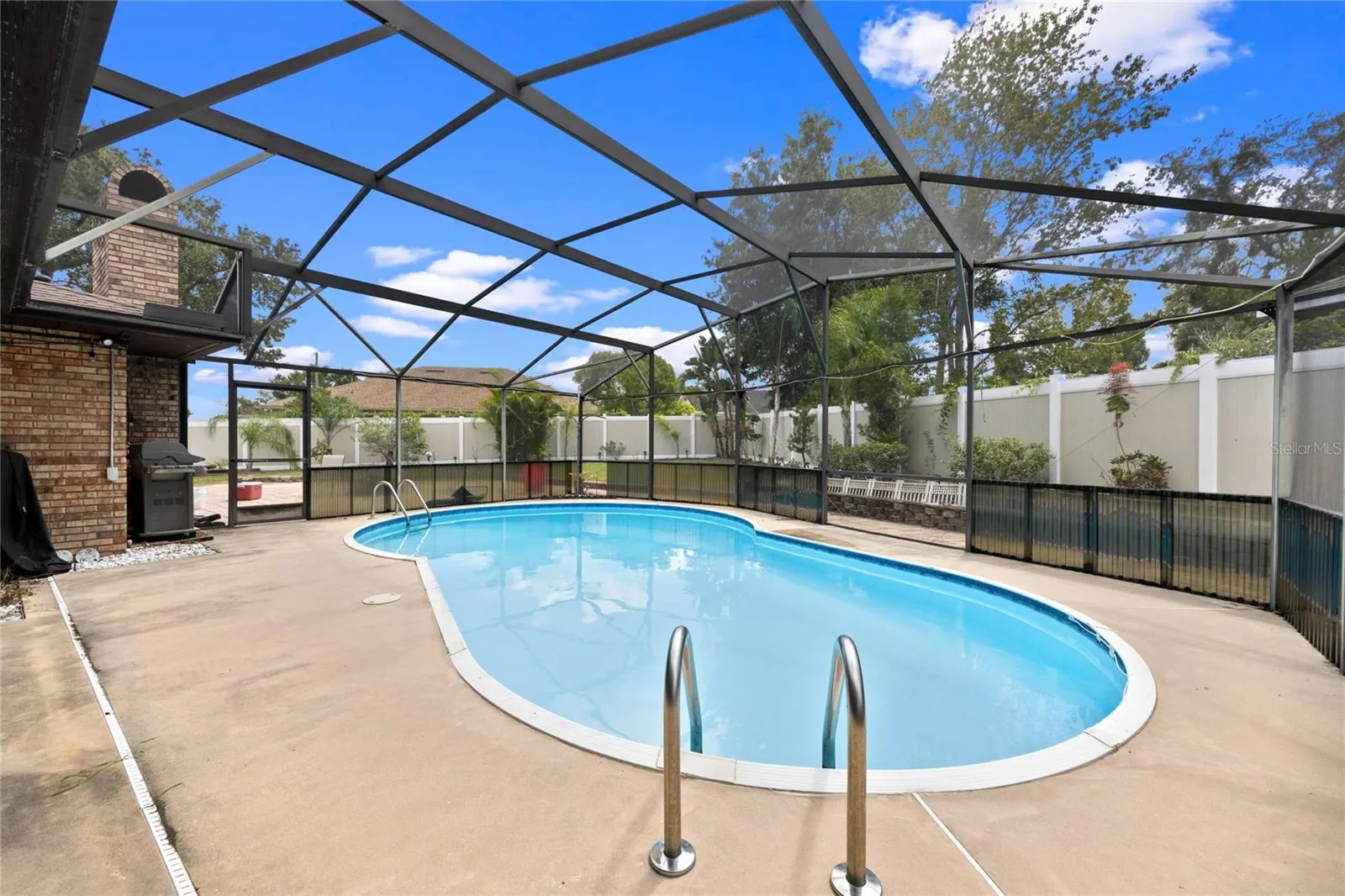 1351 BATON DR