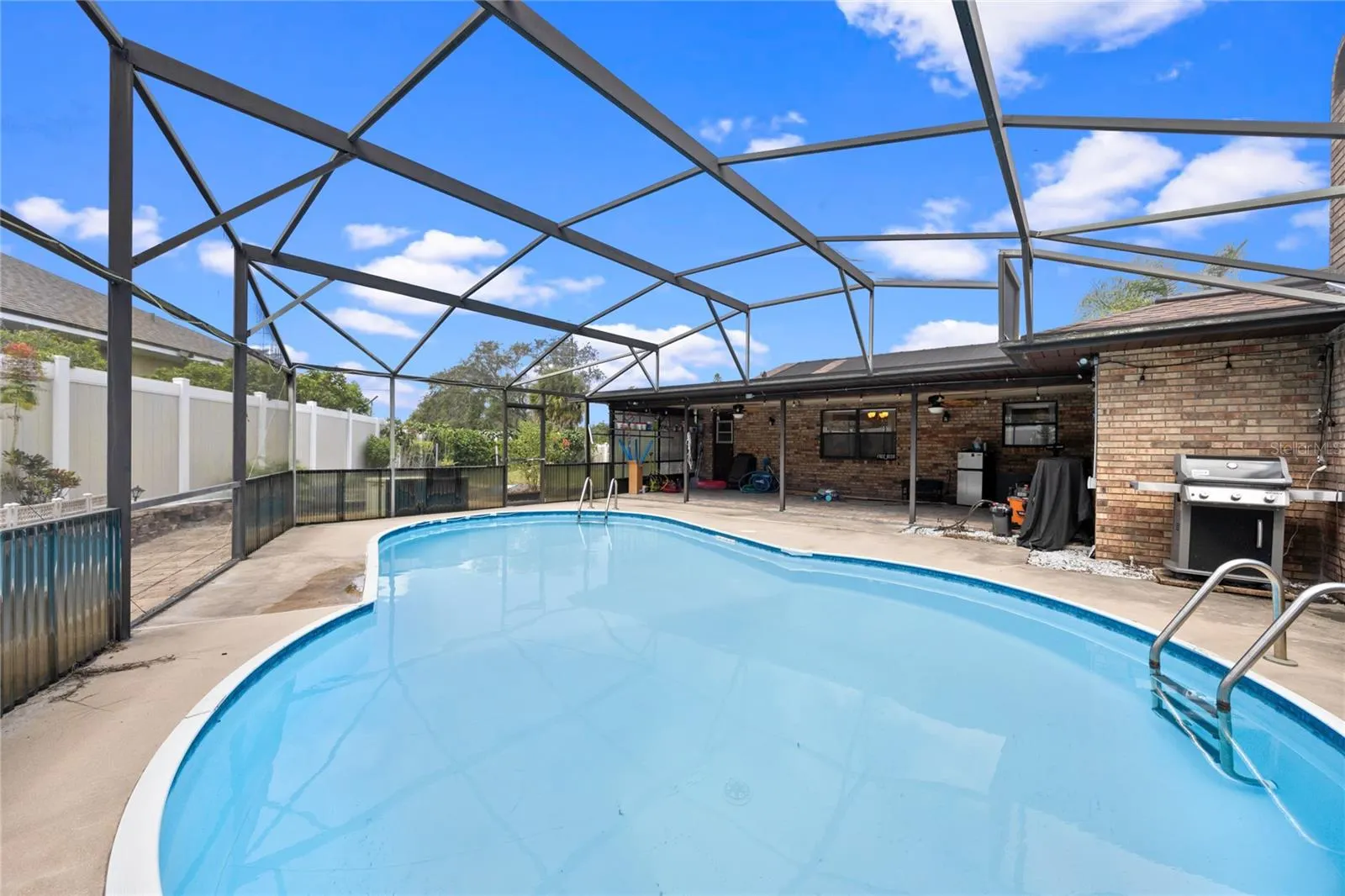 1351 BATON DR