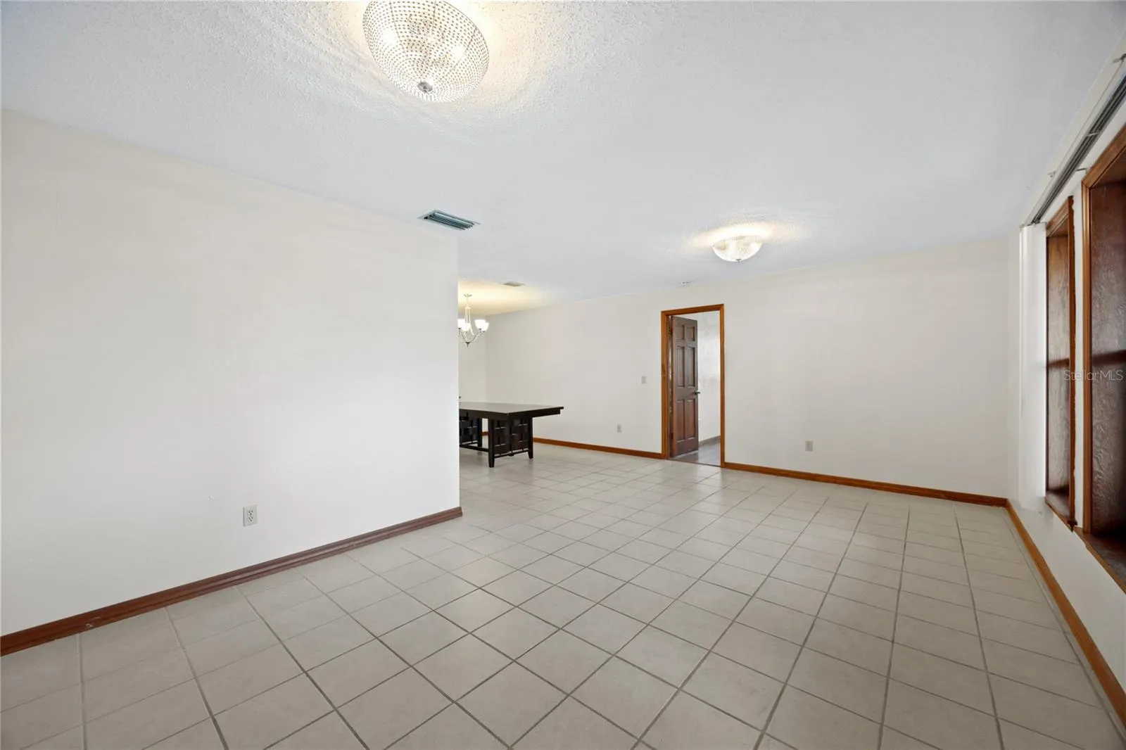 1351 BATON DR