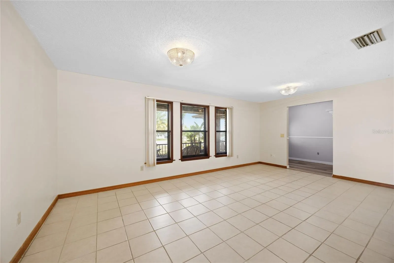 1351 BATON DR