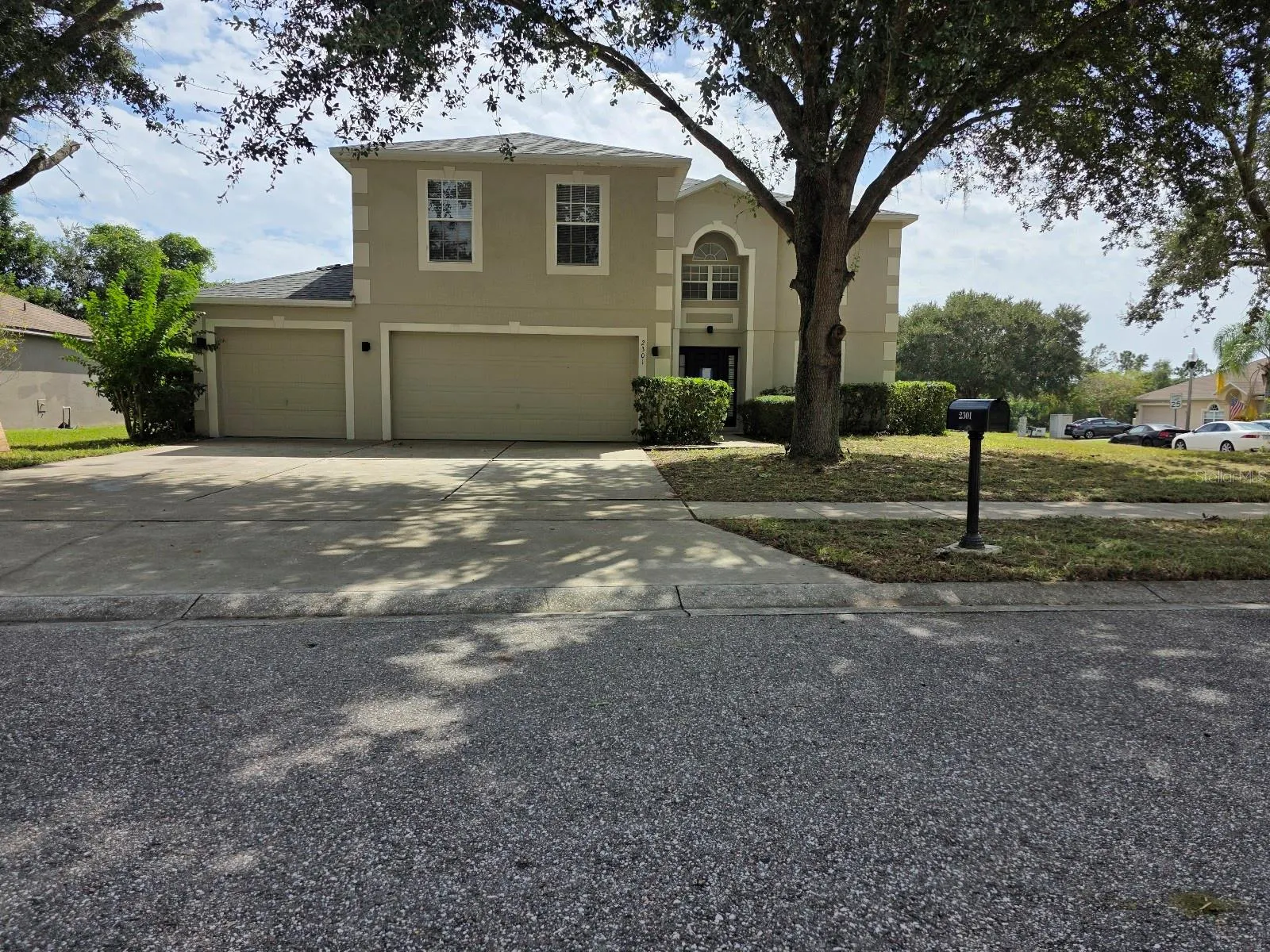 2301 EL MARRA DR