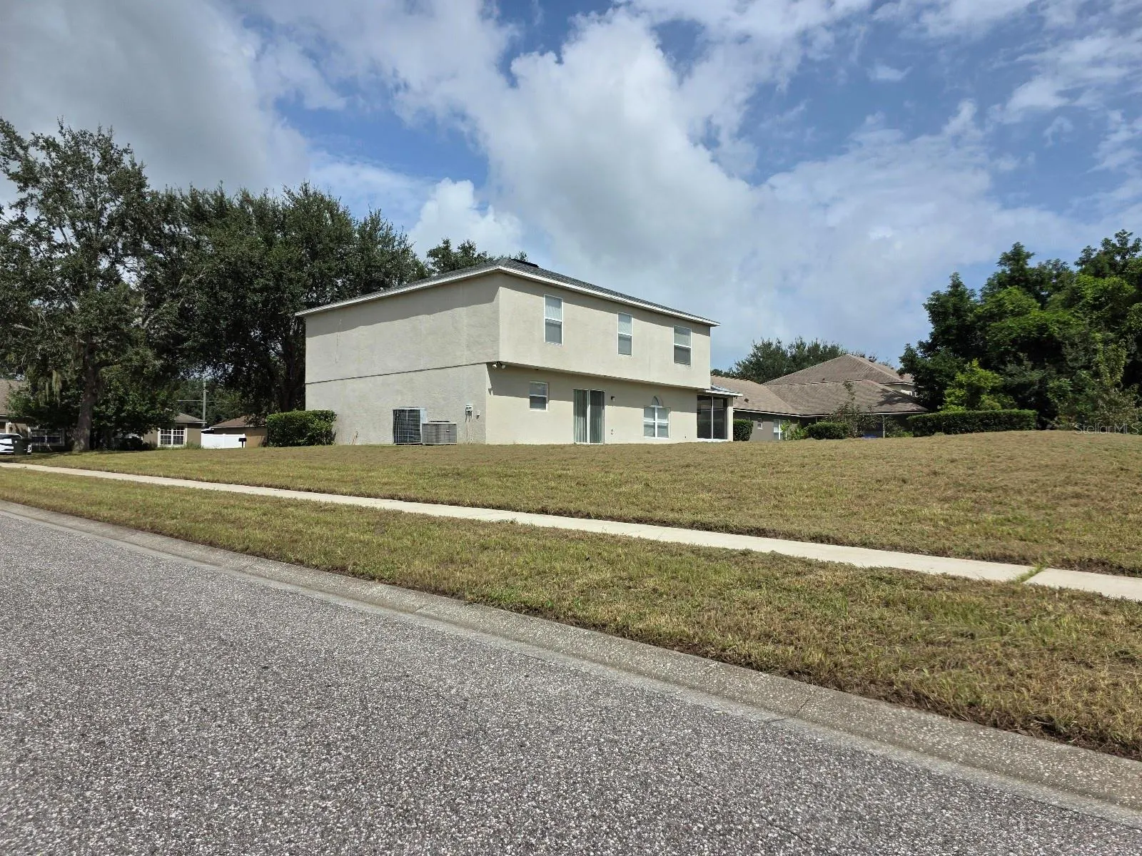 2301 EL MARRA DR