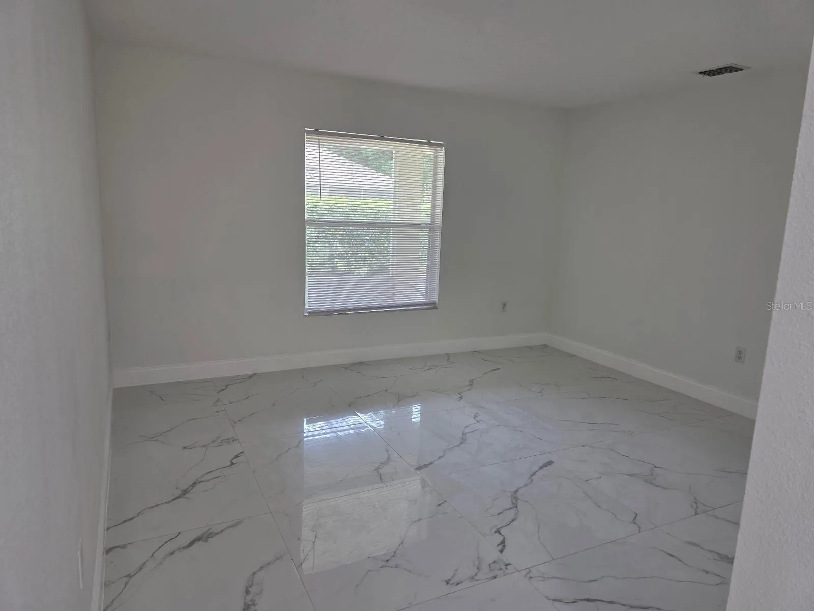 2301 EL MARRA DR