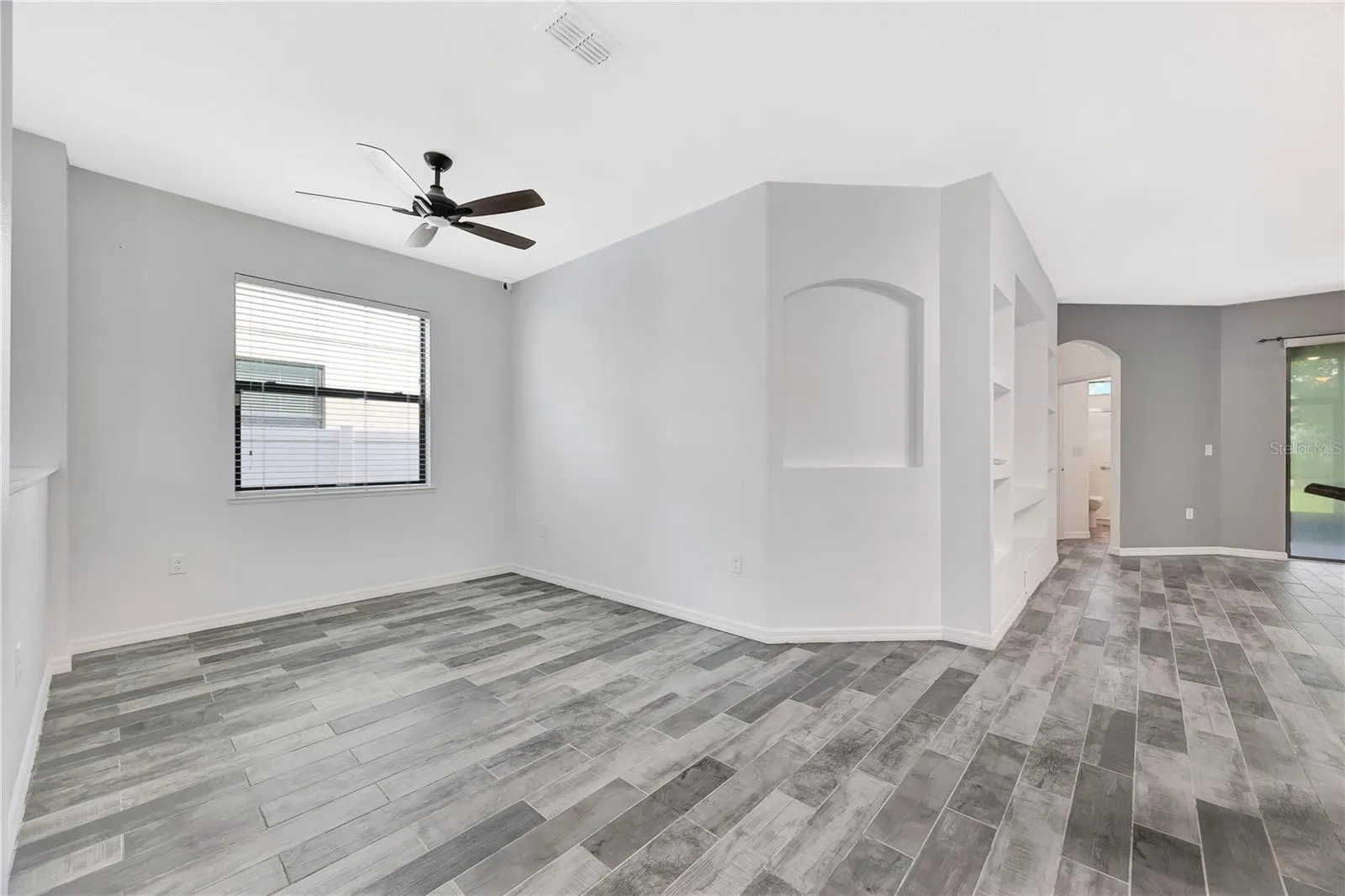 997 LA MIRADA CT