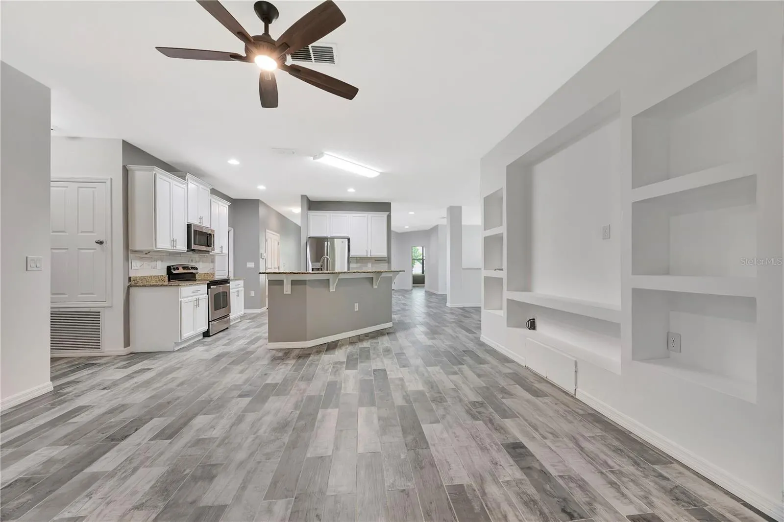 997 LA MIRADA CT