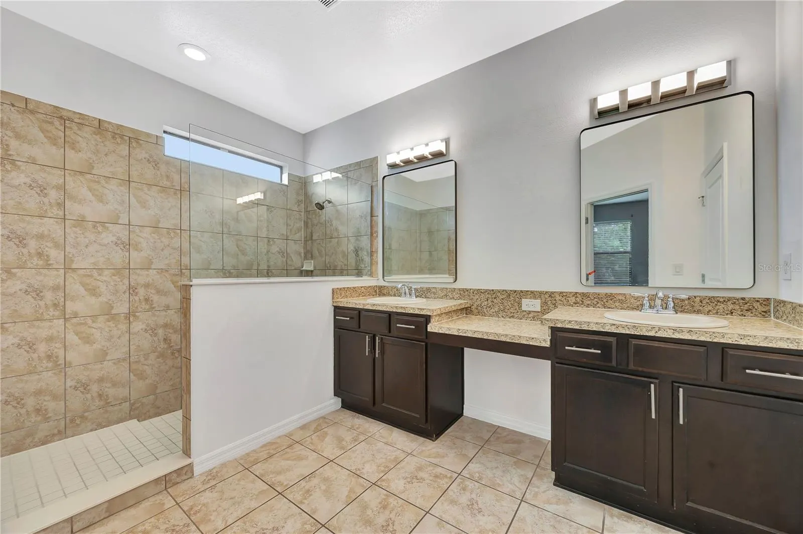 997 LA MIRADA CT
