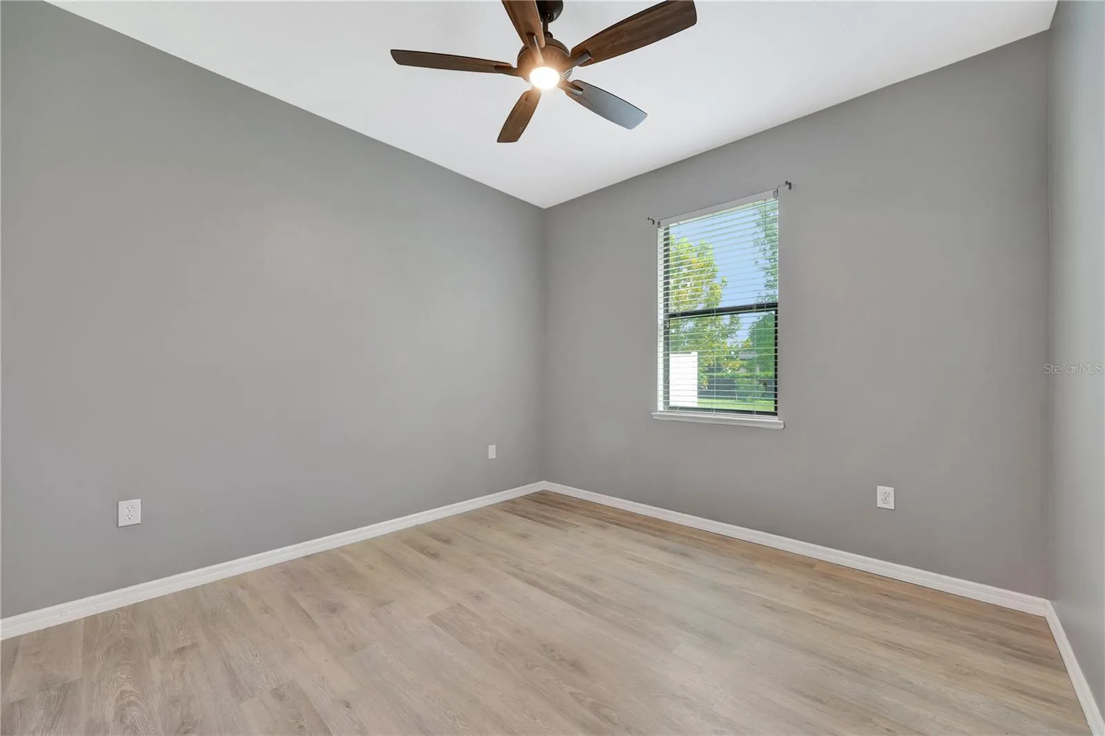 997 LA MIRADA CT