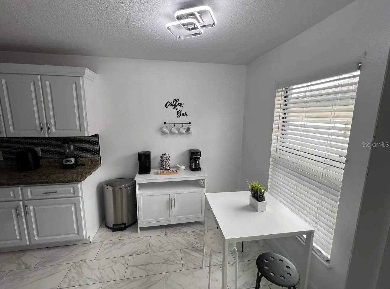 660 SWALLOWTAIL DR