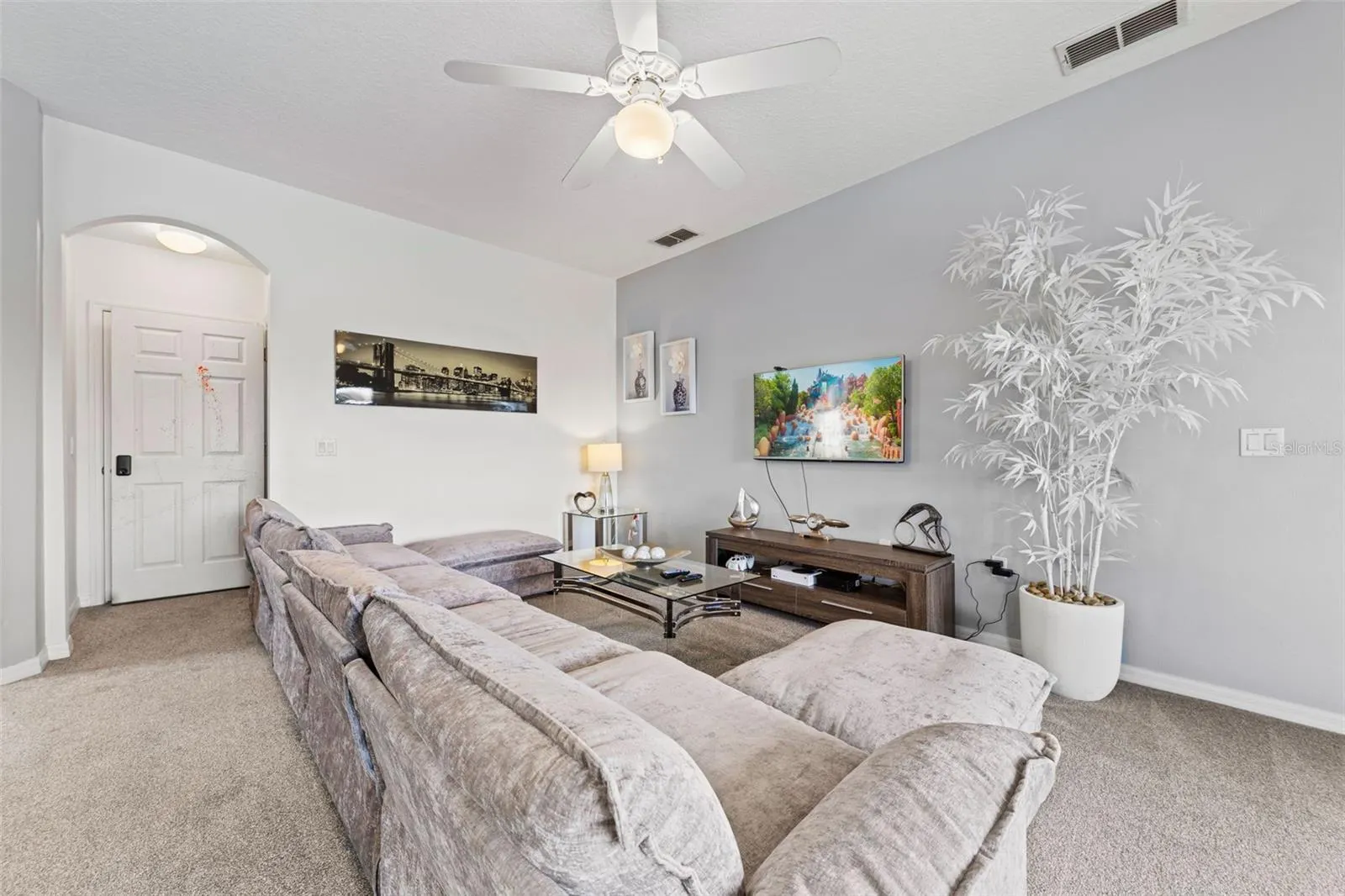 115 LANCASTER DR