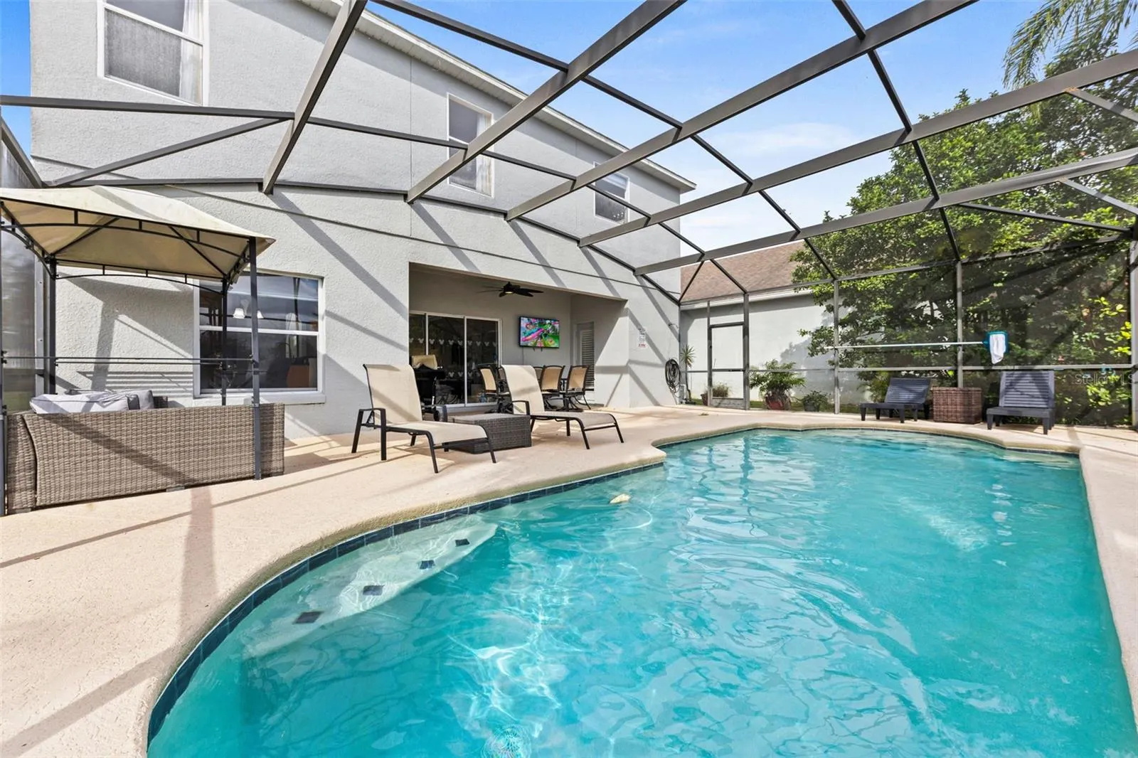 115 LANCASTER DR