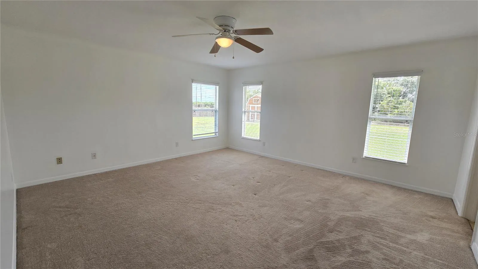 608 HATCHWOOD DR