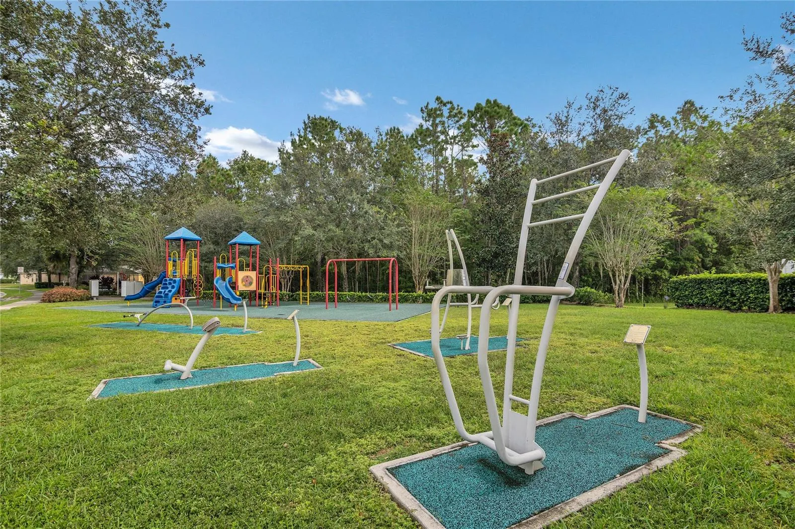 678 SANDY RIDGE DR