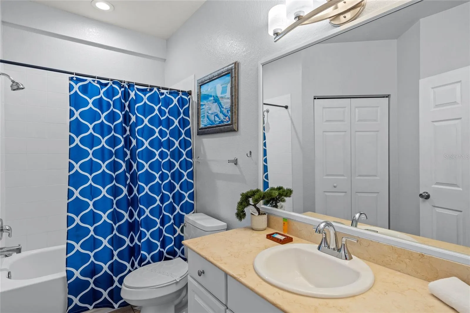 2958 LUCAYAN HARBOUR CIR #108, #108