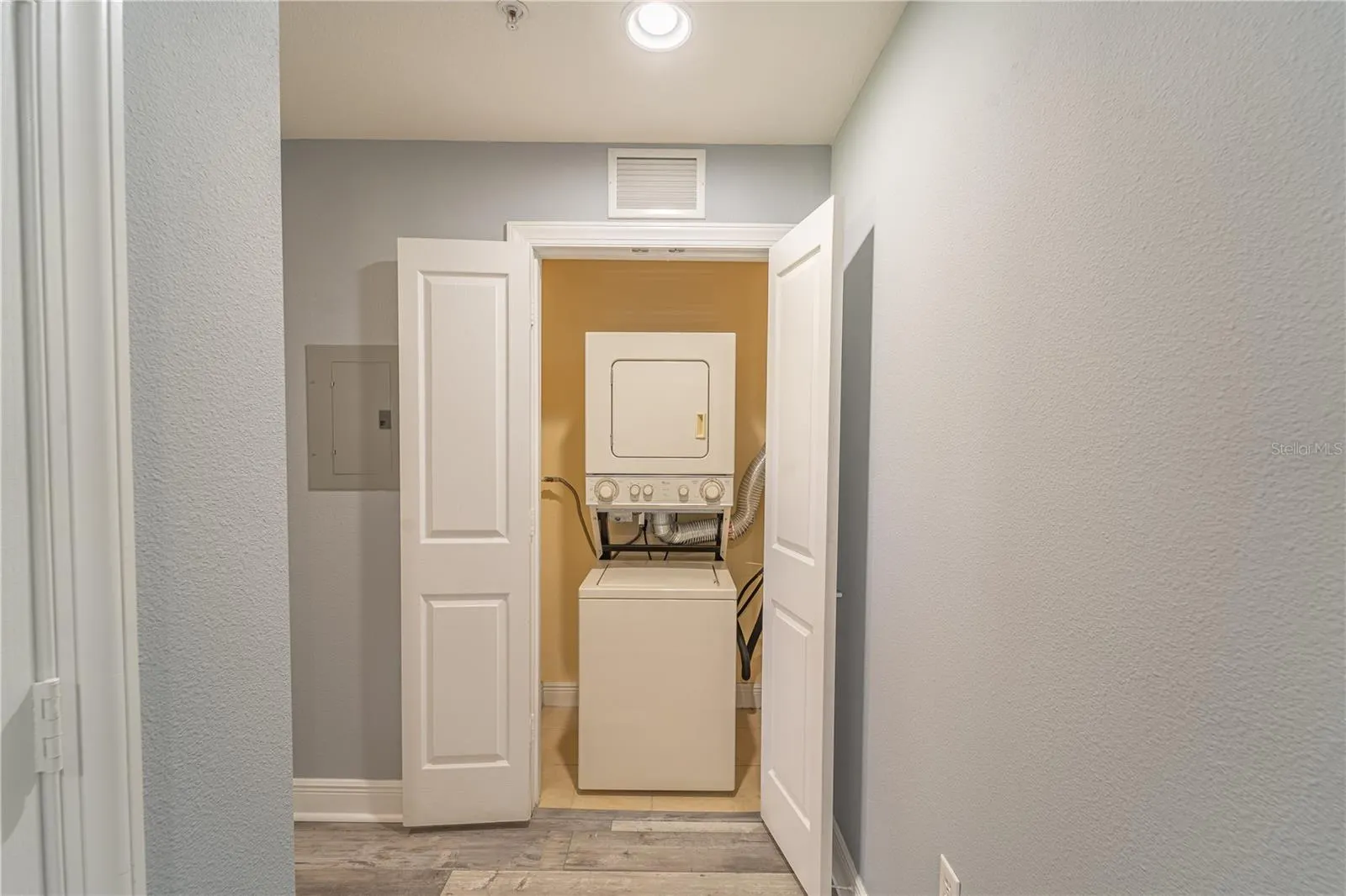 7673 HERITAGE CROSSING WAY #101, #101