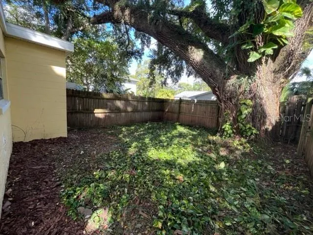 1425 VIRGINIA DR