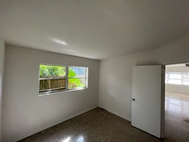 1425 VIRGINIA DR